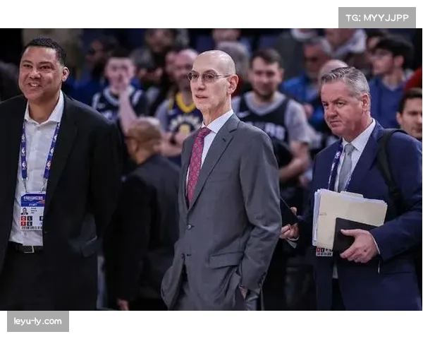 前NBA球员因财务欺诈案出庭受审，案件涉及多名现役球员