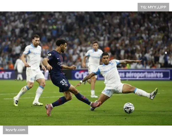 马赛公布大名单,两名主力后卫伤愈回归有望稳固防线 马赛公布大名单,两名主力后卫伤愈回归有望稳固防线